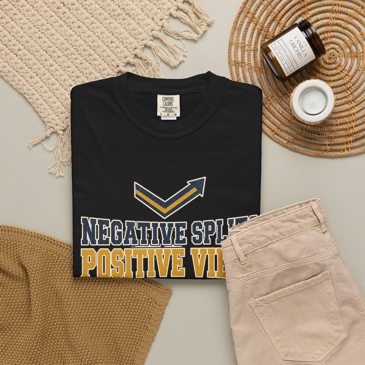 Negative Splits Positive Vibes T-shirt - Black - Flat Lay