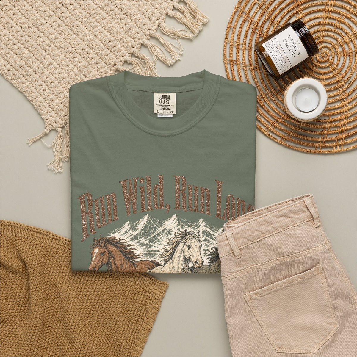 Run Wild Run Long T-shirt - Moss - Flat Lay