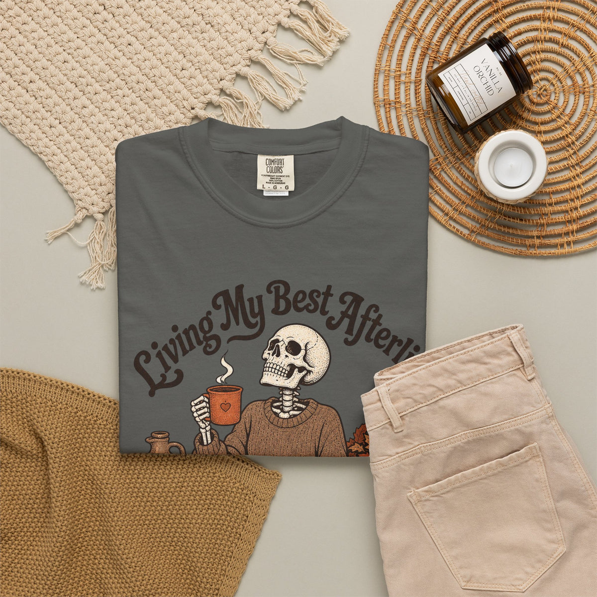 Living My Best Afterlife T-shirt - Pepper - flat lay