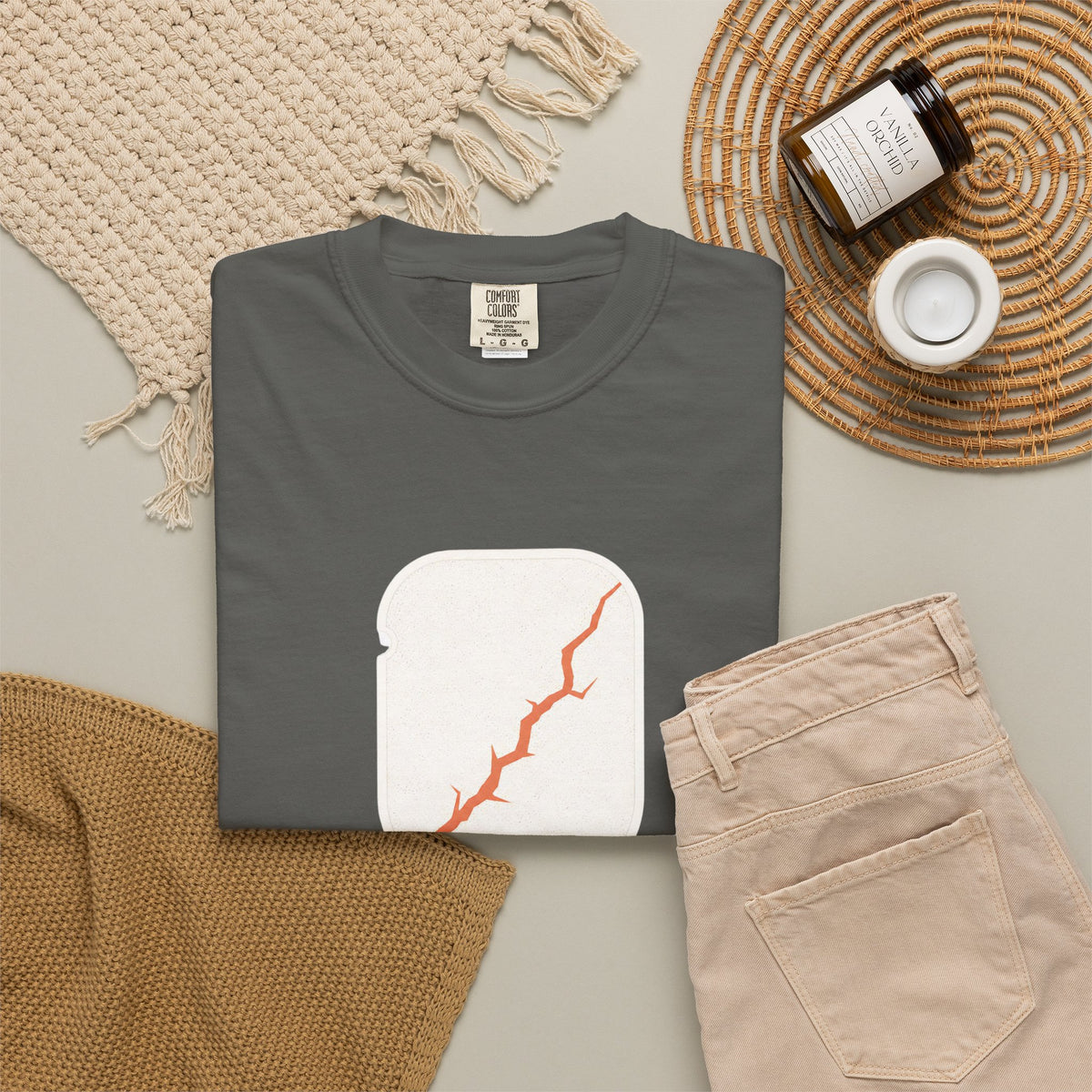 Pickleball Paddle Graphic T-Shirt - Pepper - Flat Lay