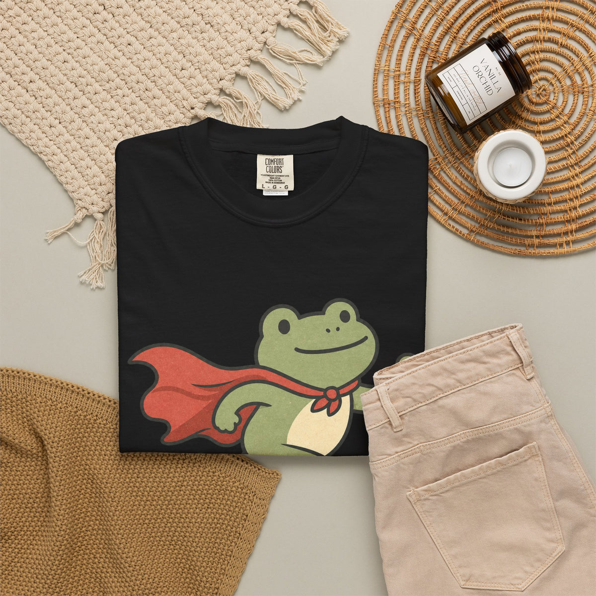 Superhero Frog running illustration T-shirt - Black - Flat Lay
