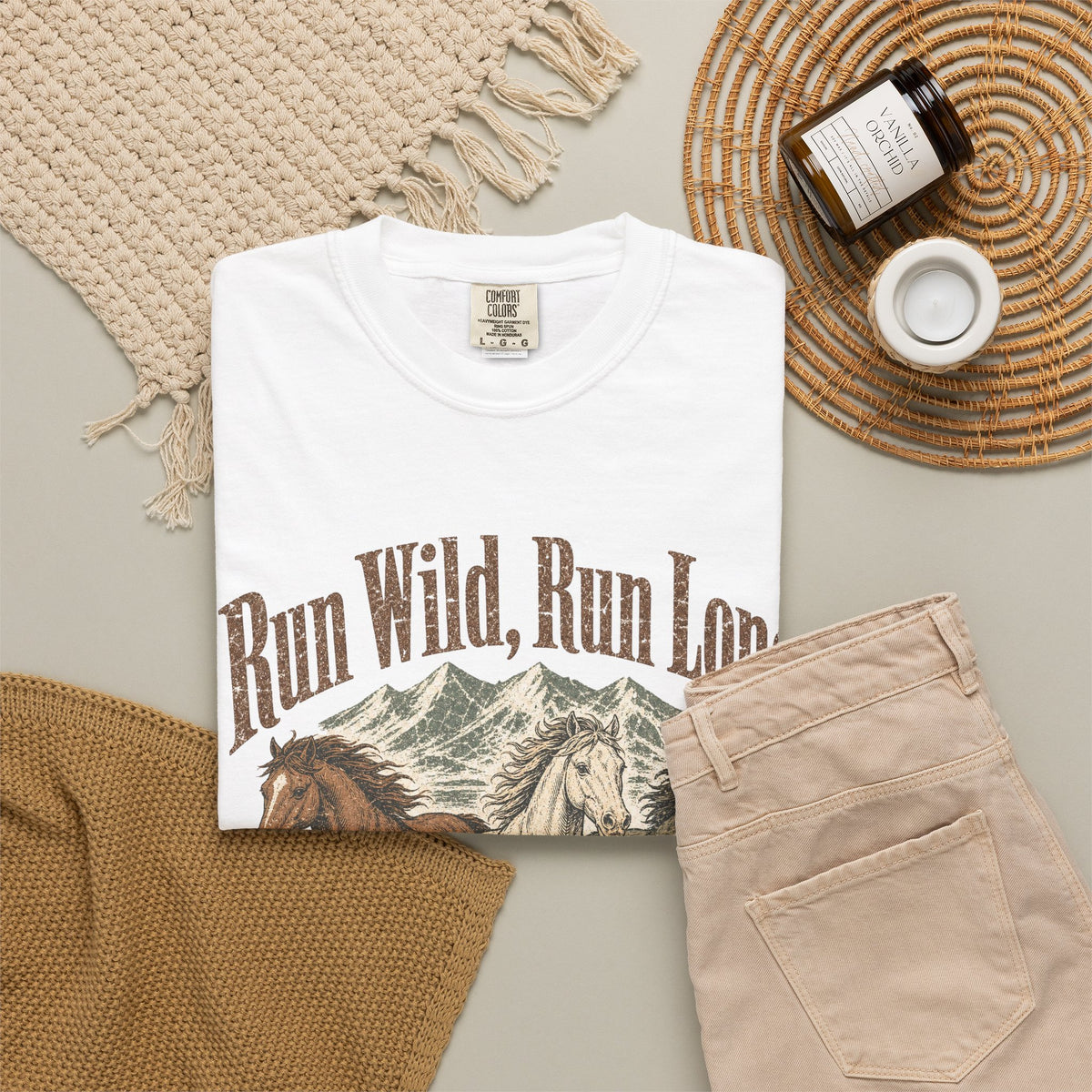 Run Wild Run Long T-shirt - White - Flat Lay