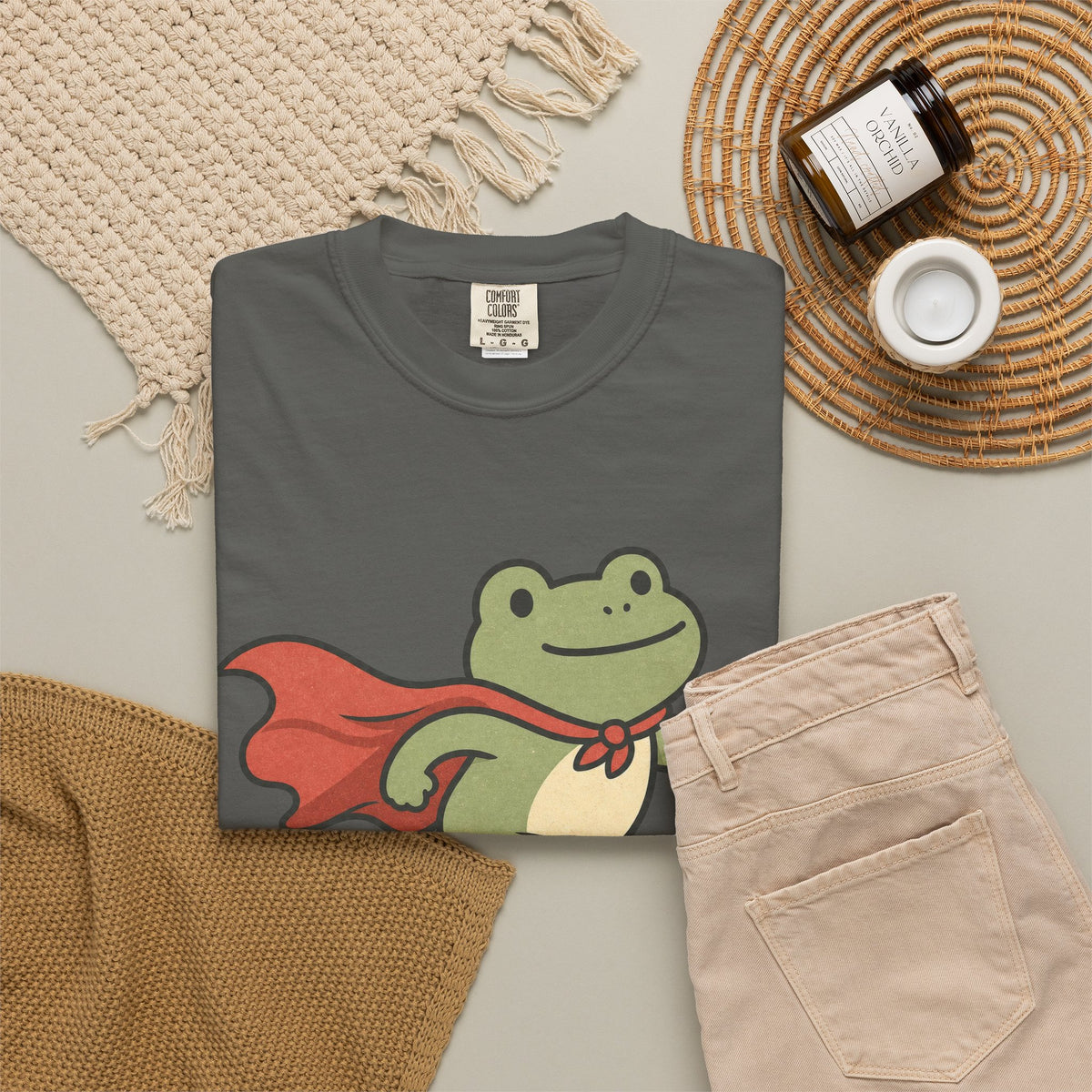 Superhero Frog Running T-shirt - Pepper - flat lay 