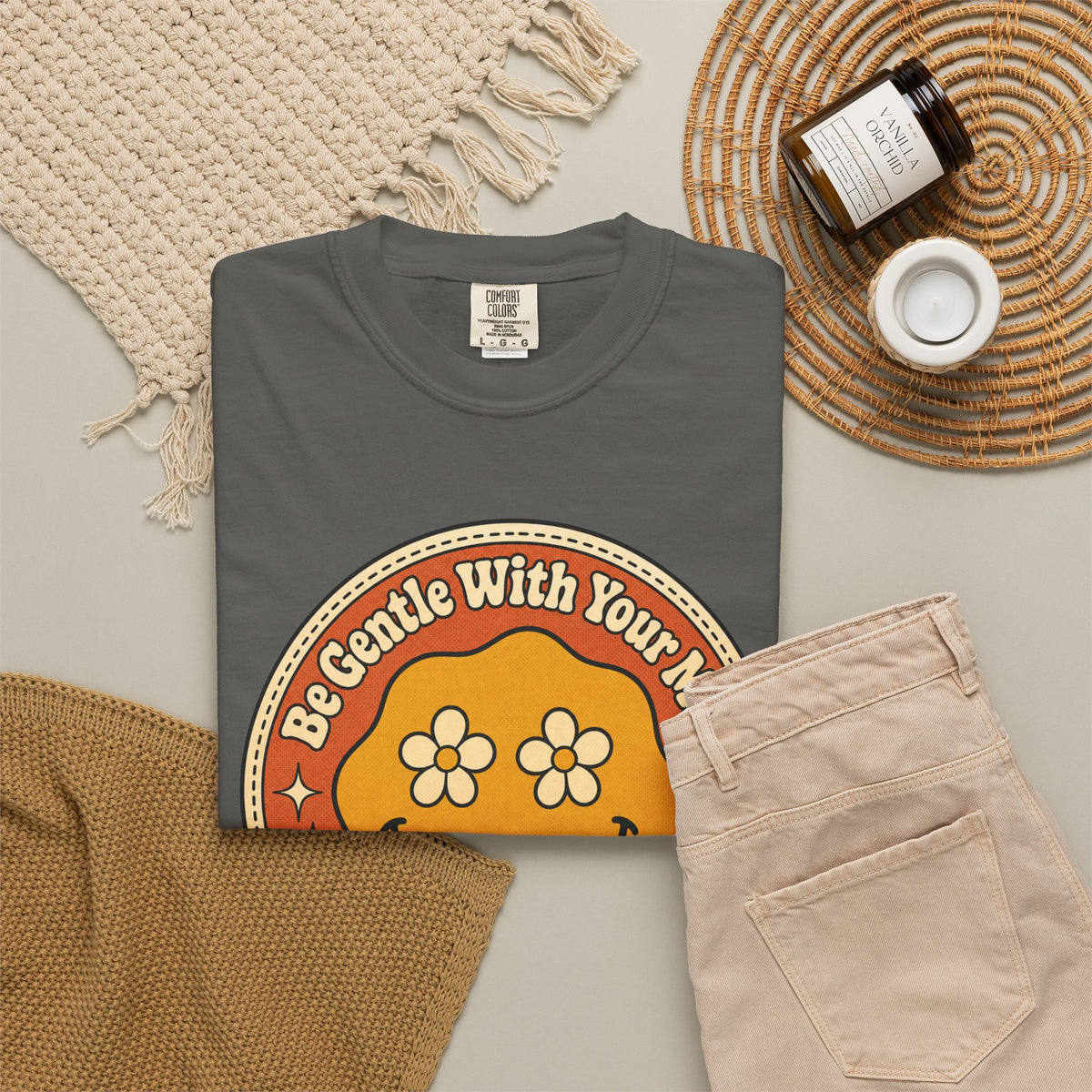 Be Gentle With Your Mind T-shirt - Pepper - Flat Lay