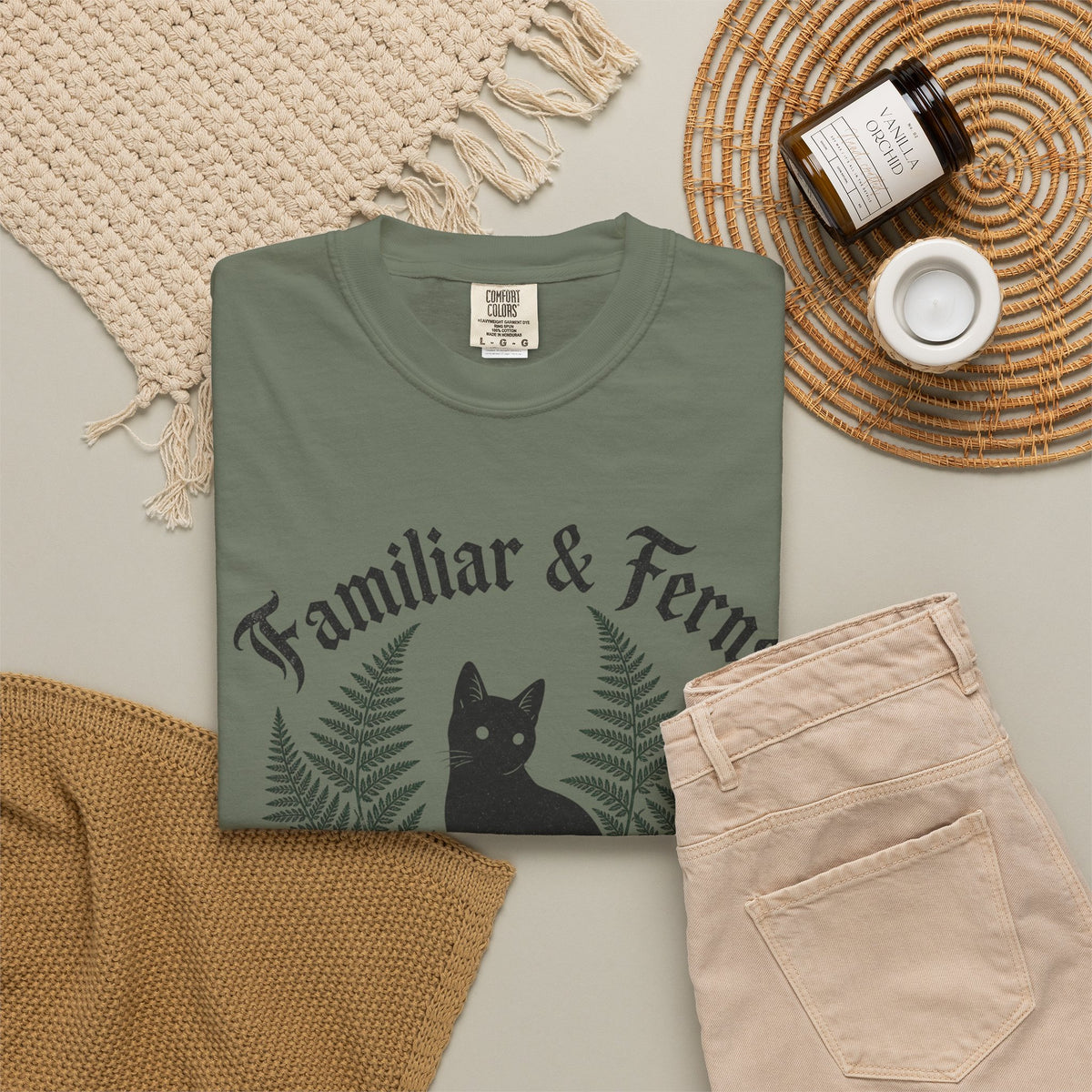 Familiar & Ferns T-shirt - Moss - Flat Lay