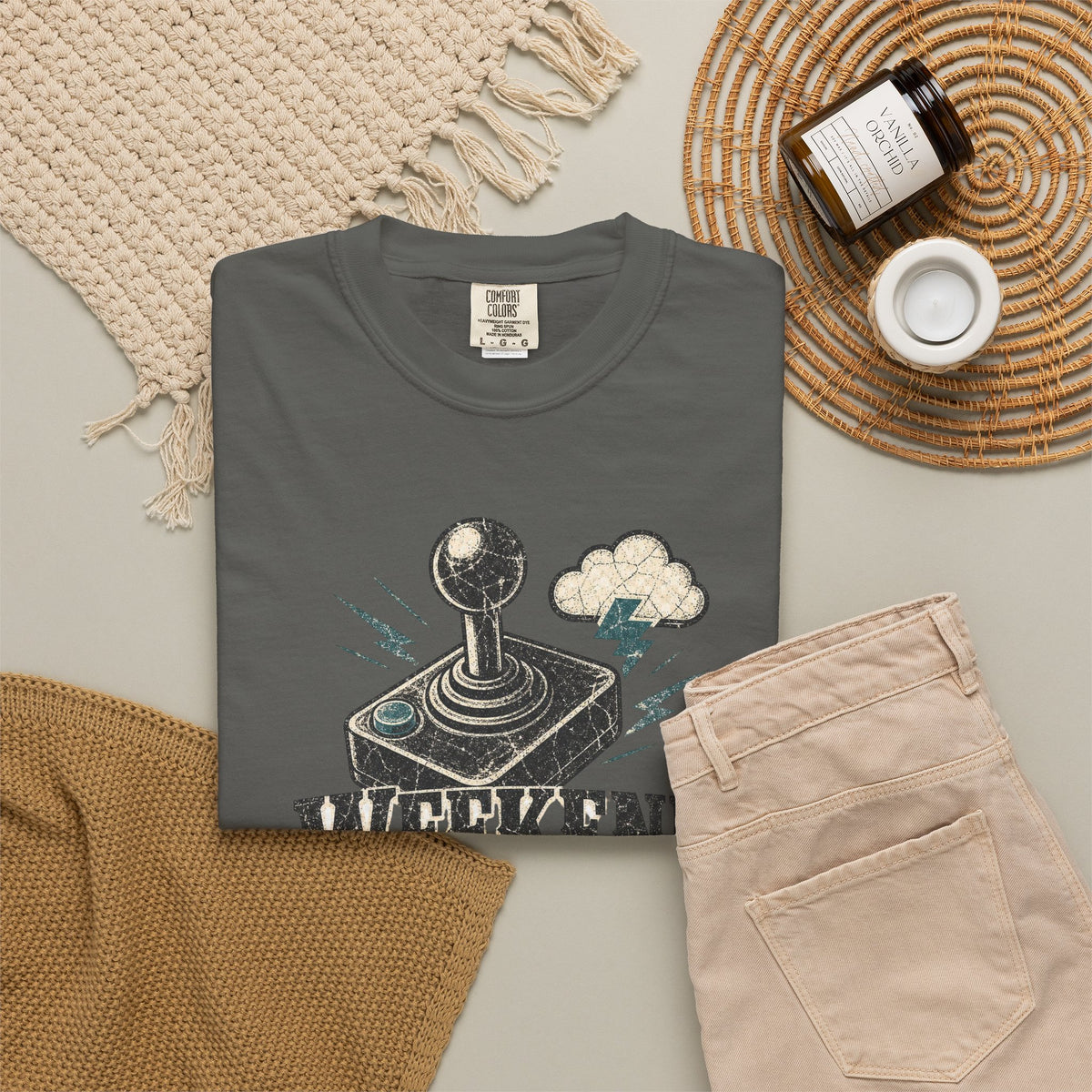 Weekend Forecast 100% Gaming T-shirt - Pepper - Flat Lay