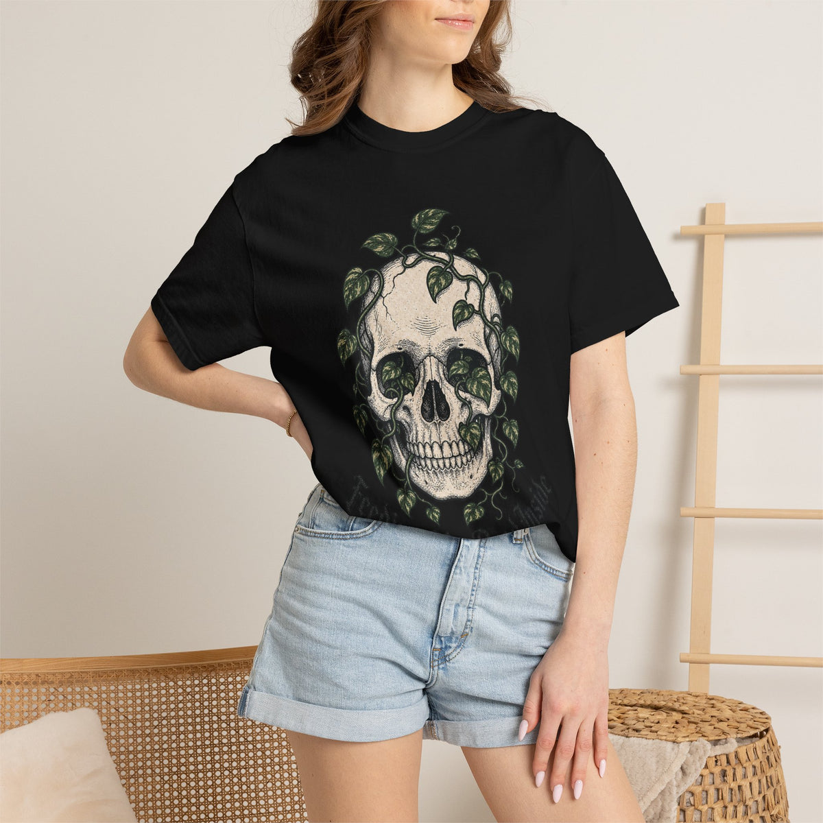 Skull with Ivy Leaves T-shirt - Black - on model close-up