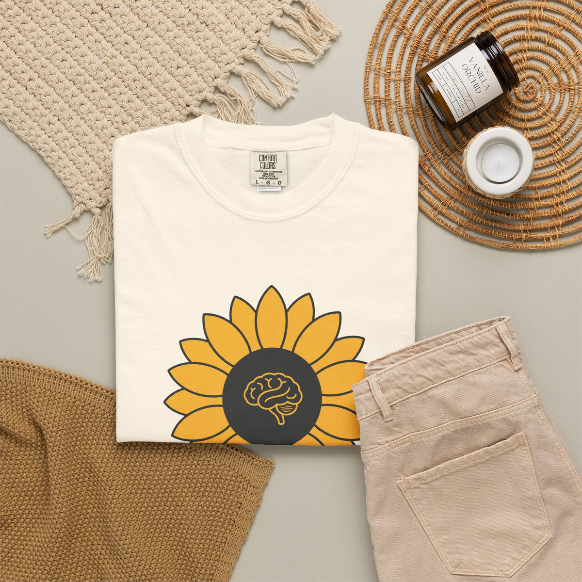 Sunflower Mind T-shirt - Ivory - Flat Lay