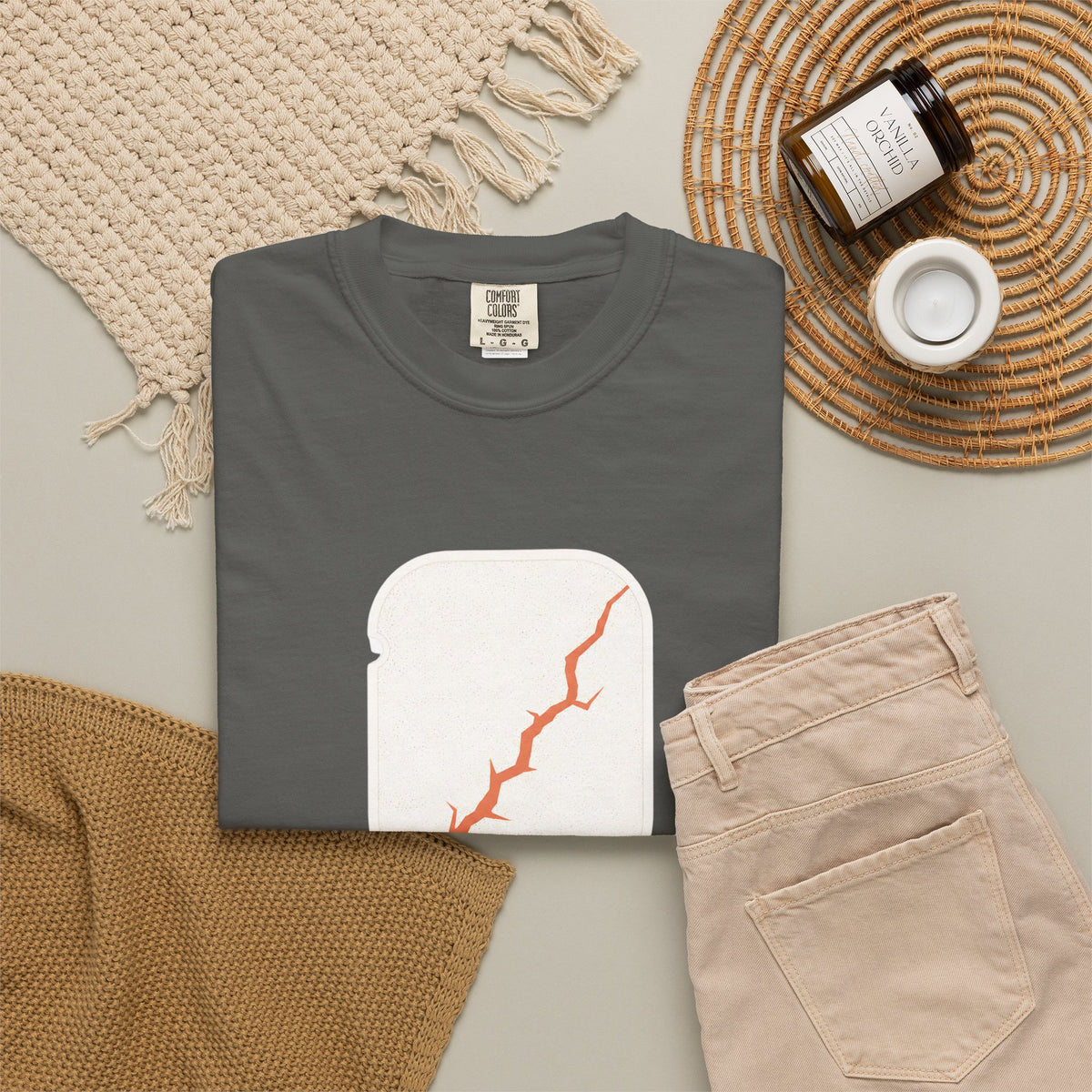Pickleball Paddle Graphic T-Shirt - Pepper - Flat Lay