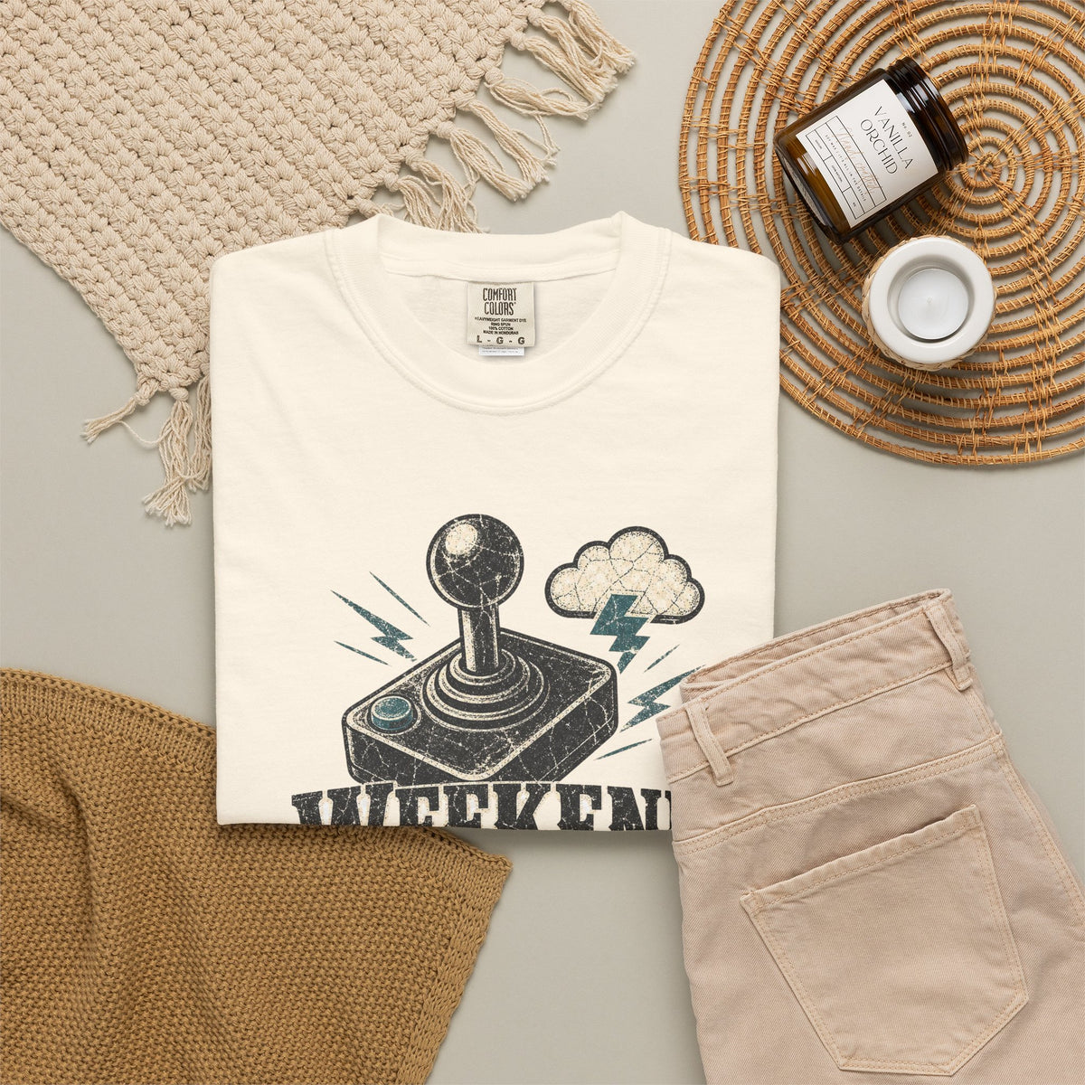 Weekend Forecast 100% Gaming T-shirt - Ivory - Flat Lay